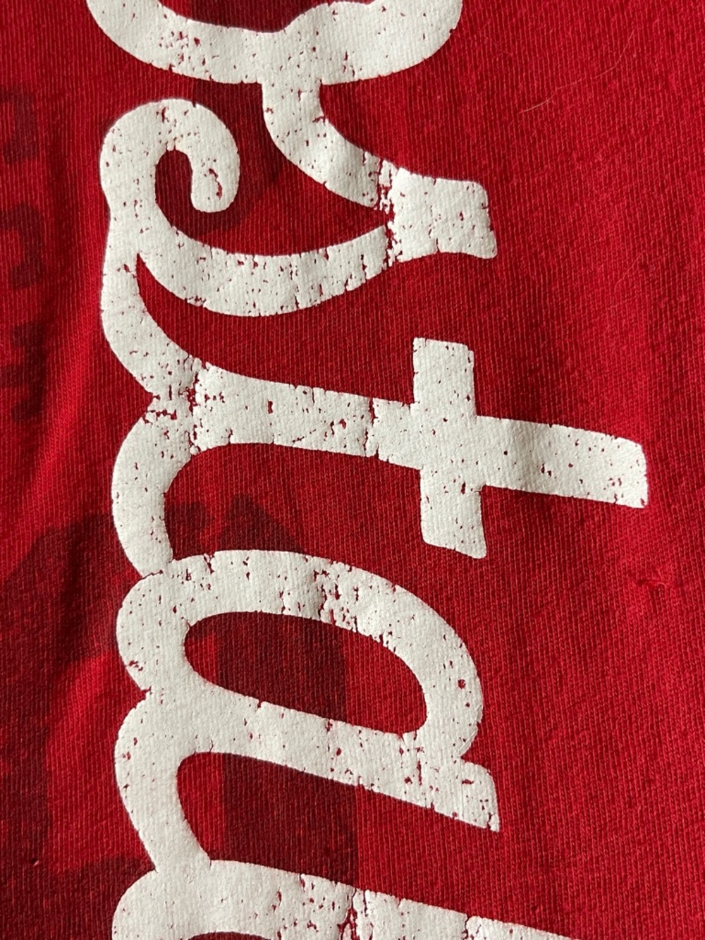 Aeropostale Red V-Neck Tee with Subtle Logo Print unisex - Picture 3 of 6